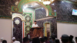 Sumbang Rp 100 Juta untuk Masjid di Kota Bau-Bau, Andi Sumangerukka Bilang Begini