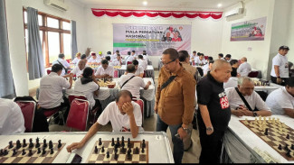 Aktivis Lintas Generasi Adu Taktik Main Catur, M. Qodari: Wujud Persatuan Nasional