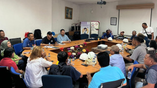 Tuntaskan Aspirasi Warga, Elnusa Petrofin Bersihkan Area Dekat Pemukiman