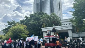 Mahasiswa Gelar Aksi Terkait Hakim Terima Suap Rp60 M, Minta MA Tak Jadi ‘Mahkamah Amplop’