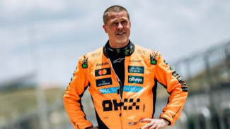 Pertama Kali Naik Mobil F1, Brad Pitt Cerita soal Pengalaman Gilanya: Benar-benar Ketagihan