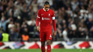 Isu Transfer Andy Robertson Menguat. Virgil van Dijk Kirim Pesan Jelas ke Liverpool