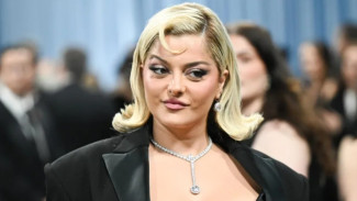 Bebe Rexha Minta Bantuan Taylor Swift untuk Keluar dari Khia Asylum