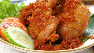 Resep Ayam Serundeng Kelapa Kering Bikin Lauk Tahan Lama dan Lezat
