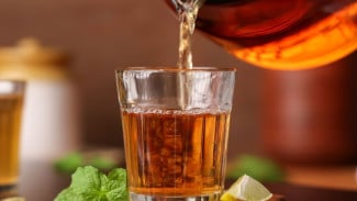 Kebiasaan Minum Teh Setelah Makan, Baik atau Buruk?