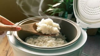 Kesalahan Saat Memasak Nasi yang Bikin Cepat Basi, Nomor 3 Paling Sering Dilakukan