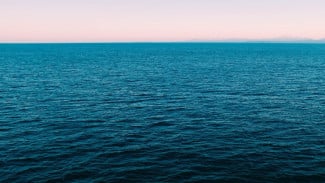 Kenapa Air Laut Asin Sedangkan Air Sungai Tidak?