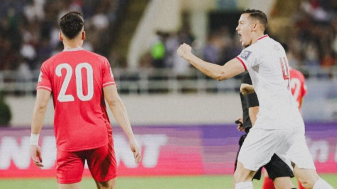 Pemain Timnas Zay Idzes usai cetak gol ke gawang Timnas Vietnam