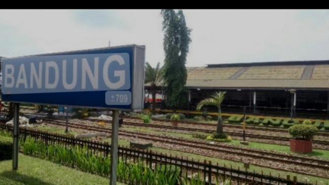Stasiun kereta api Bandung