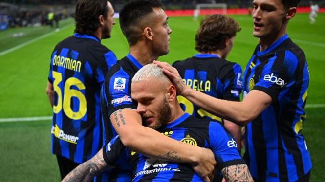 Pemain Inter Milan merayakan gol ke gawang Empoli.