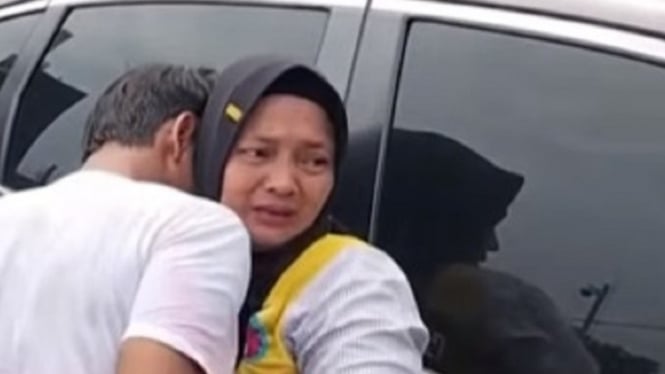 Seorang ibu menolak memaafkan anaknya yang ditangkap karena tawuran