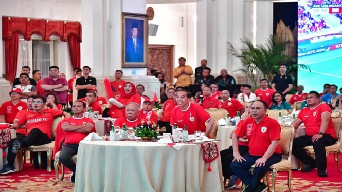 Presiden Jokowi nobar laga Timnas U-23 Vs Uzbekistan di Istana Negara