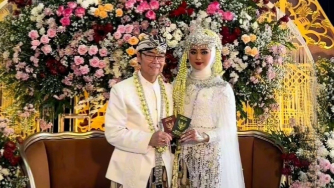 Kakek juragan toko emas di Kuningan nikahi gadis 19 tahun