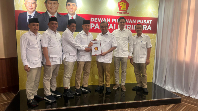 Gerindra serahkan B1KWK ke pasangan Andi Sumangerukka-Hugua