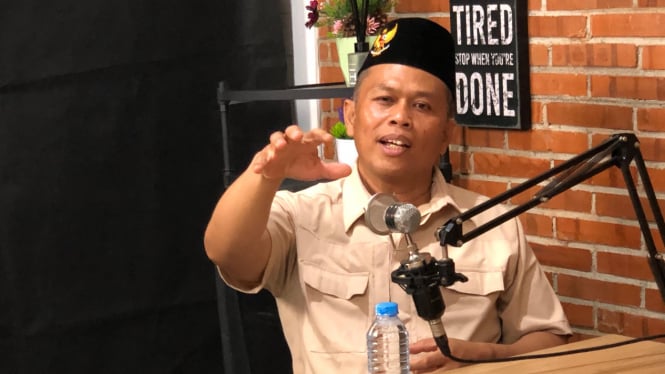 Direktur Rumah Politik Indonesia, Fernando Emas