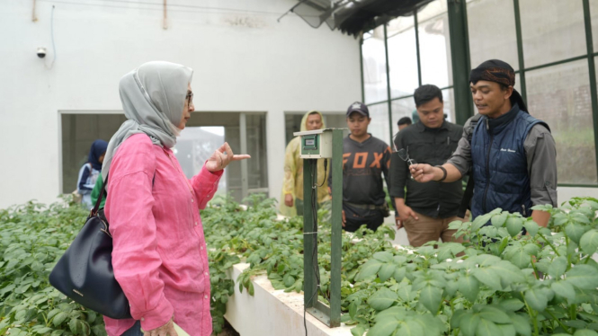 IFAD Tinjau Program UPLAND di Garut