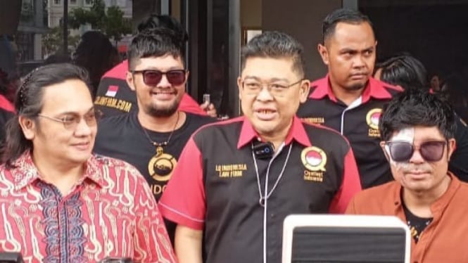 Farhat Abbas dan Alvin Lim bersama Agus Salim