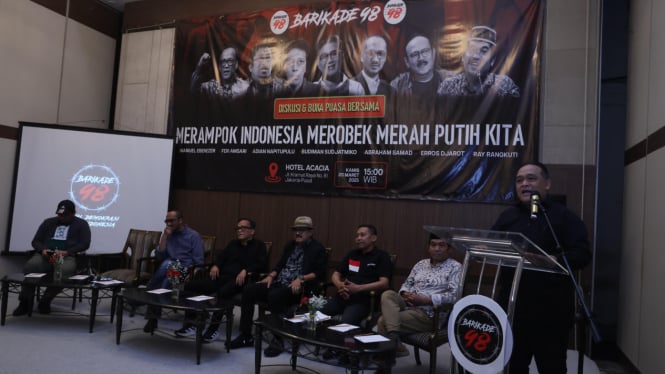 Diskusi bertajuk Merampok Indonesia, Merobek Merah Putih Kita