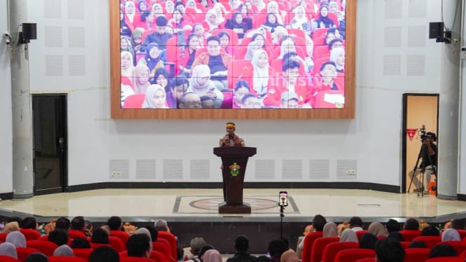 Menhut Raja Juli Antoni memberikan kuliah umum di UNHAS