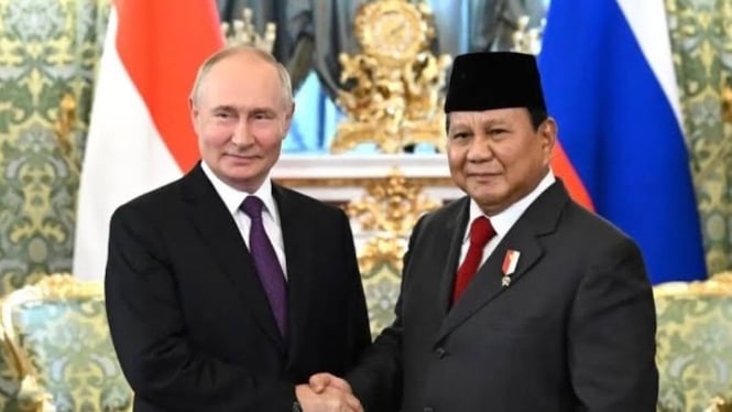 Vladimir Putin bersama Presiden RI Prabowo Subianto