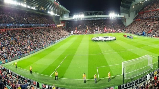 Stadion Anfield yang menjadi saksi comeback dramatis Liverpool atas Villarreal.