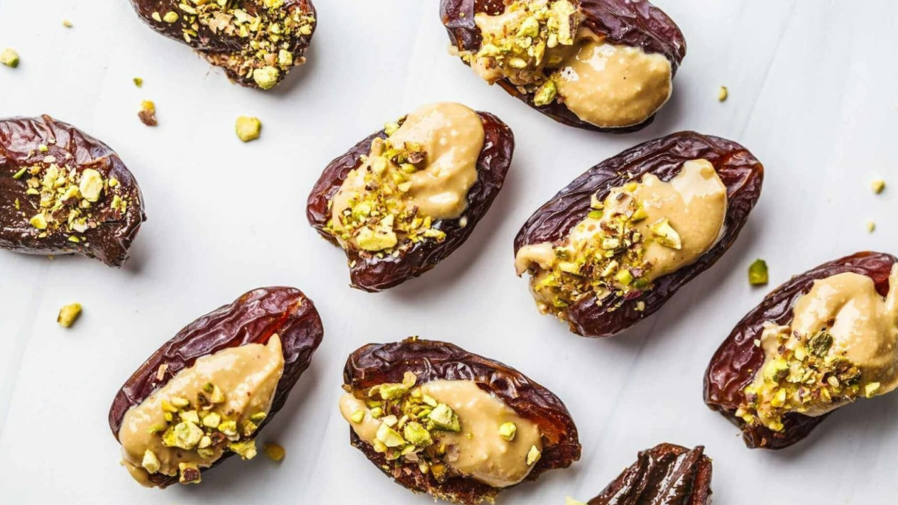 kurma almond butter