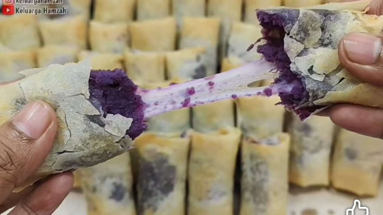 Lumpia isi ubi keju mozarela