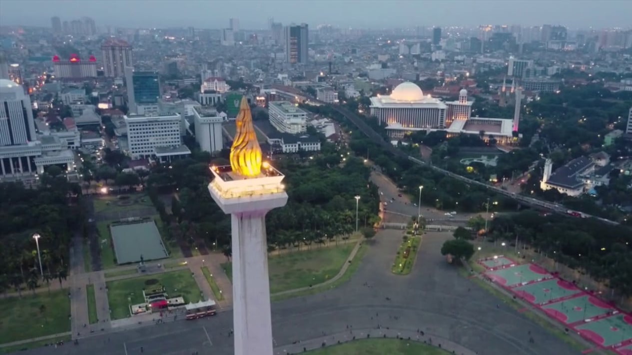 Monas