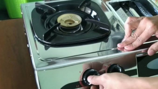 Memperbaiki Kompor Gas yang Mati Total Memperbaiki Kompor Gas yang Mati Total
