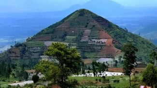 Mengungkap Fakta Situs Gunung Padang Cianjur, Benarkah Piramida Tertua di Indonesia?