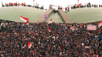 5 Aksi Demonstrasi Terbesar di Indonesia, Dari Mahasiswa Hingga Rakyat Turun ke Jalan!