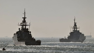 Armada Amerika Merapat ke Karibia, Venezuela Bersiap Hadapi Ancaman Invasi