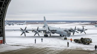 Bomber Tu-95 Rusia Berusia 70 Tahun Masih Terbang Aktif di Perang Ukraina!