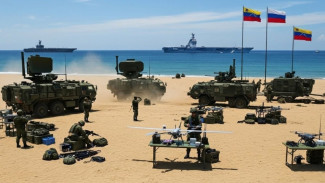 USS Gerald R Ford dan B-52H Kelilingi Venezuela, Rusia Kirim Spesialis Drone Rubicon!