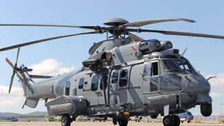 Helikopter EC 725 Caracal Buatan Indonesia, Canggih dan Bikin Bangga Abis!