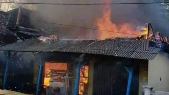 Kebakaran Warung di Cianjur