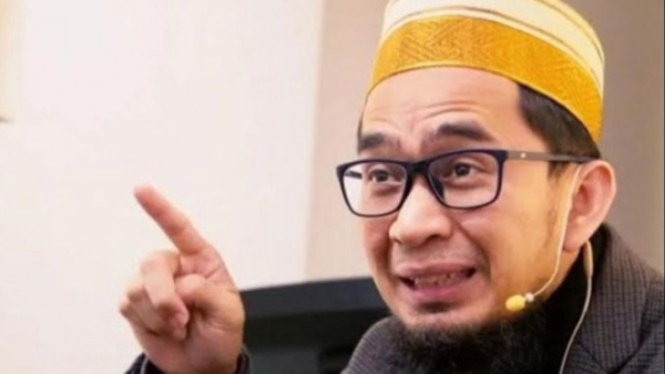 Ustadz Adi Hidayat