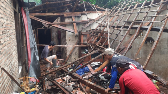 Kerusakan akibat gempa