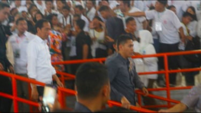 Presiden Jokowi saat hadir menemui relawan Robby Nasution