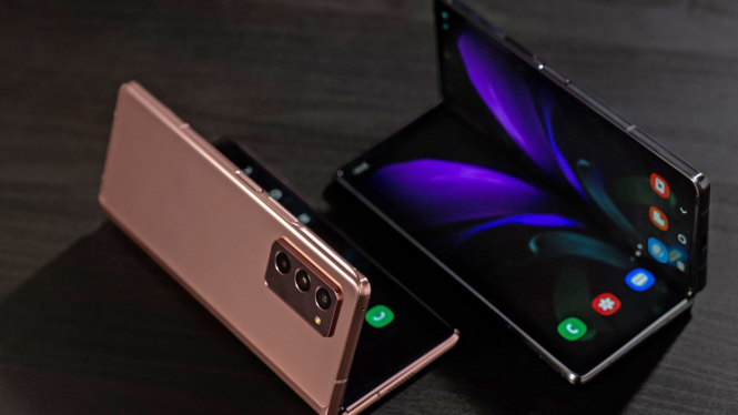 Galaxy X Fold 6