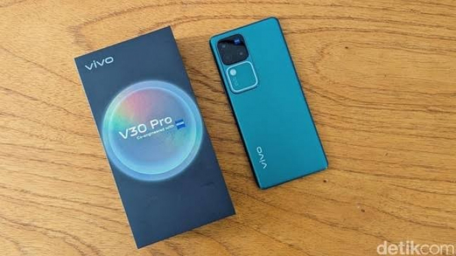 Vivo V30 Pro 5G: