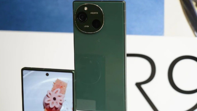 Sharp Aquos R9