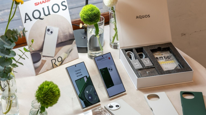 Sharp Aquos R9