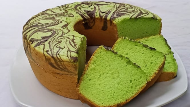 Kue bolu pandan