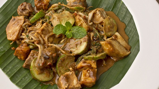 Rujak Cingur