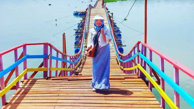 Jembatan Apung Calincing