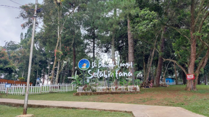 Di Bawah Langit Salabintana