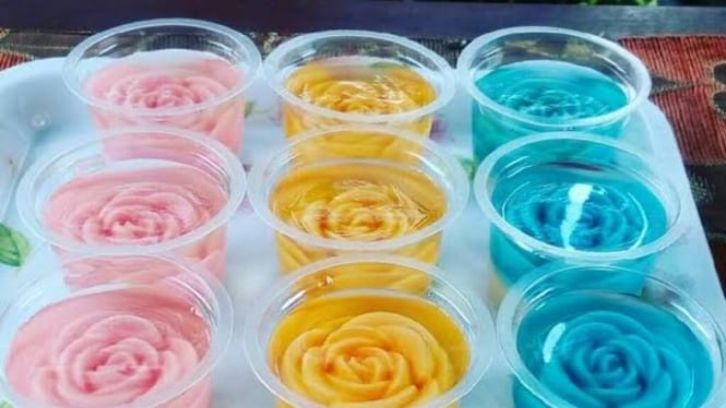 Puding mawar kaca