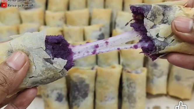 Lumpia isi ubi keju mozarela