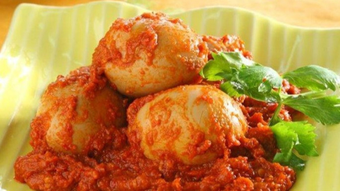 telur bumbu bali